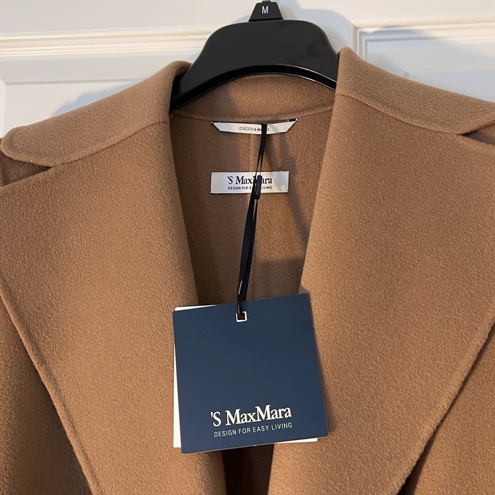 NWT! Luxurious Max Mara Wool Coat With Belt. Signature camel color. - Picture 7 of 10